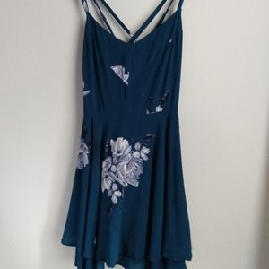 3/20$✂️GUC Kimchi Blue Strappy Sundress